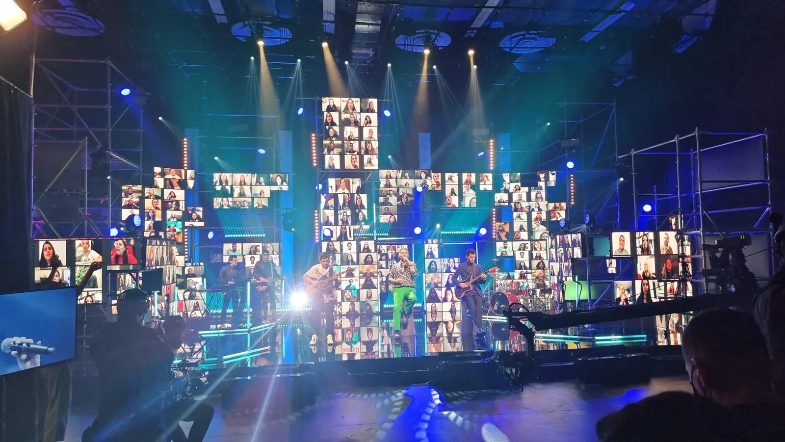 LED screen and audiovisual production at a live event